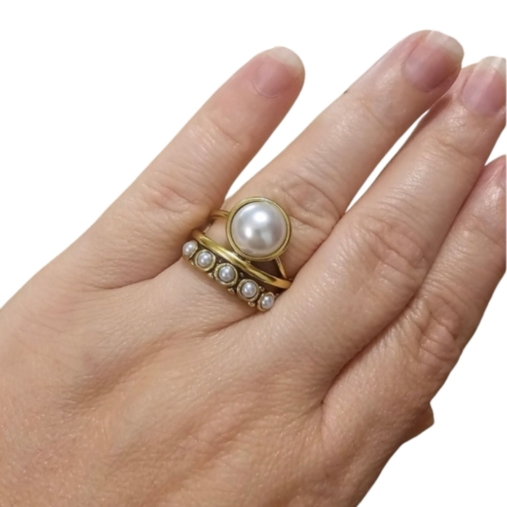 Vintage Ring Inlaid Artificial Pearl Multi Layer Design